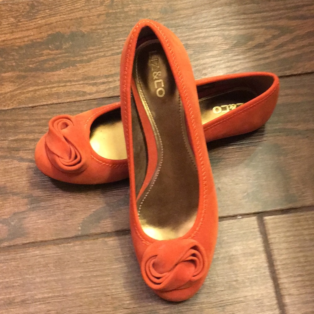 Persimmon/ pumpkin suede flat